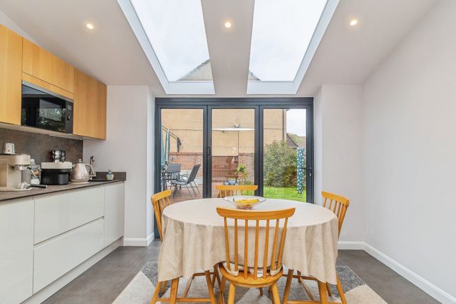 Dulverton Drive, Milton Keynes photo 4