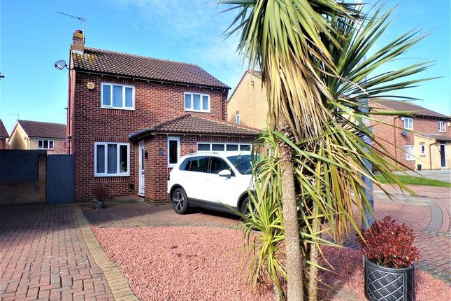 Thumbnail Detached house for sale in Rainswood Close, Kingswood, Hull