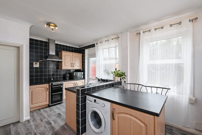 21, Lucas Avenue, York photo 3