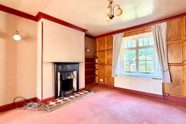 2 Laurel Villas, Post Office Lane, Chard photo 3