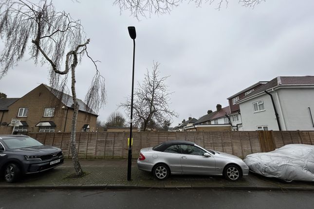 225 Land at the Rear of, Western Road, Southall photo 5
