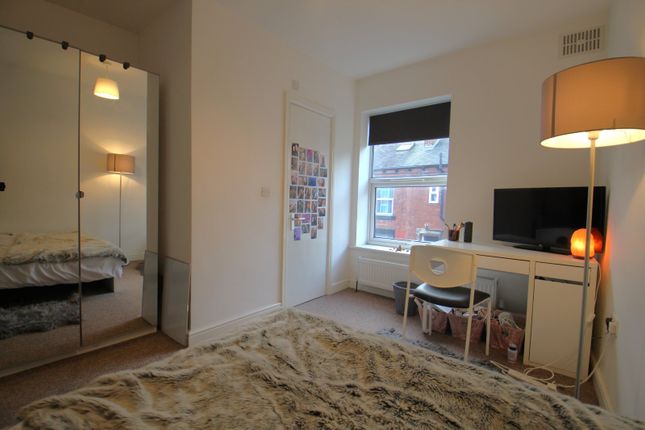 Thornville Grove, Leeds photo 5