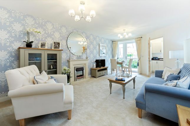 Show Apartment Living Room