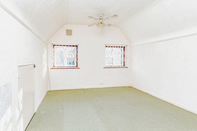 Bungalow for sale in Cheston Avenue, Shirley, Croydon