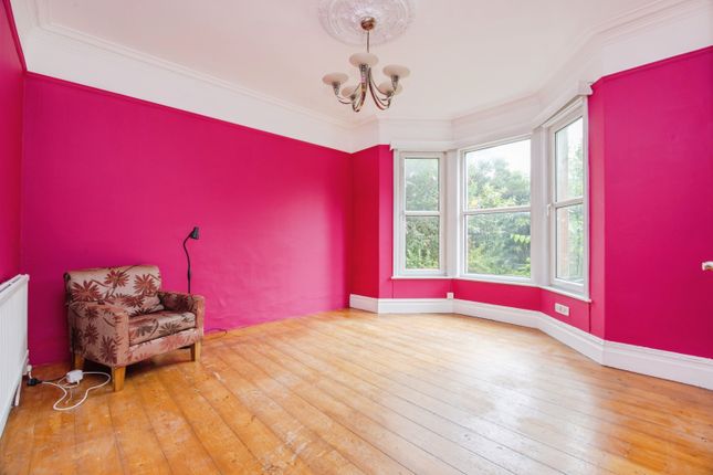 2, Kings Avenue, St. Austell photo 3