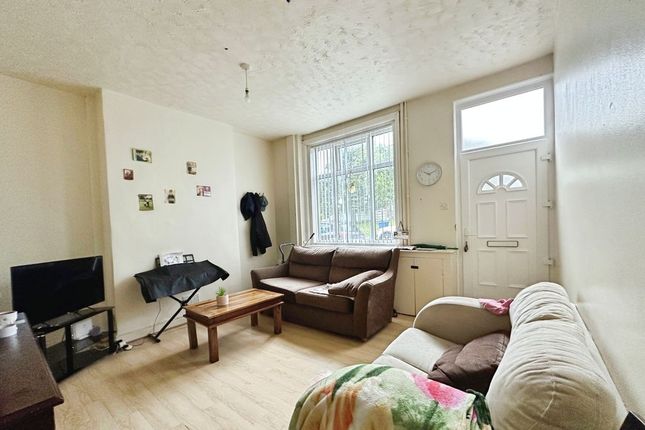 40, Massey Street, Bury photo 2