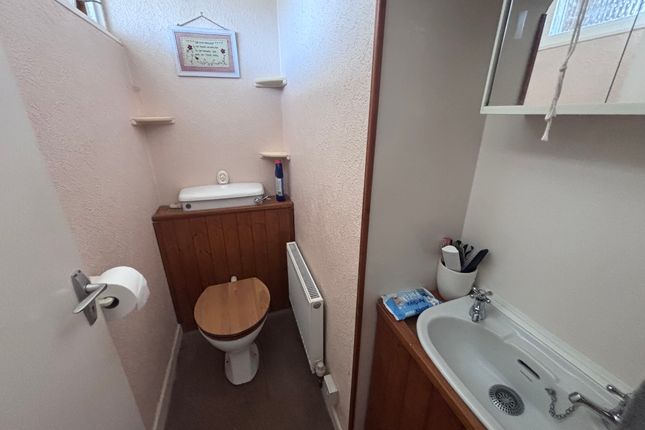 97 Monks Dale, Yeovil photo 4