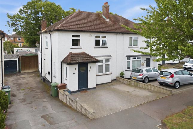 25, Windmore Avenue, Potters Bar photo 2