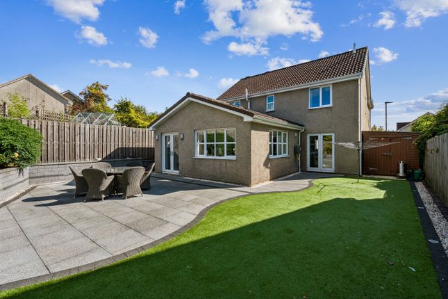 8, Lindsay Brae, Dunblane photo 4