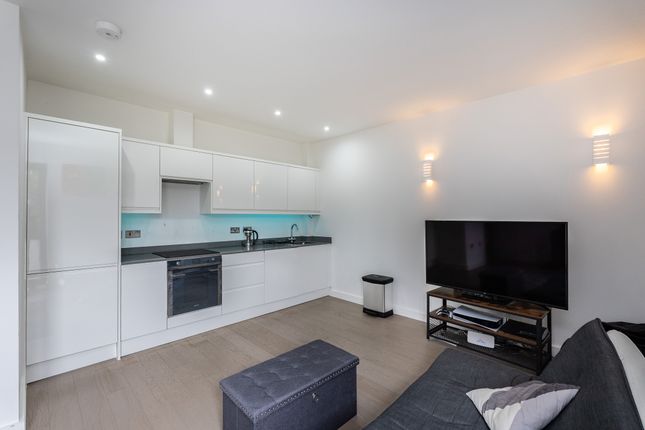 Flat for sale in Lincoln Road, Dorking