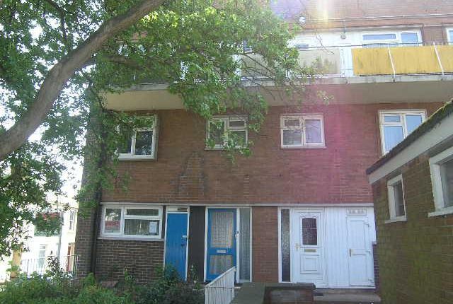 3 bedroom maisonette for sale in Parr Close, Exeter