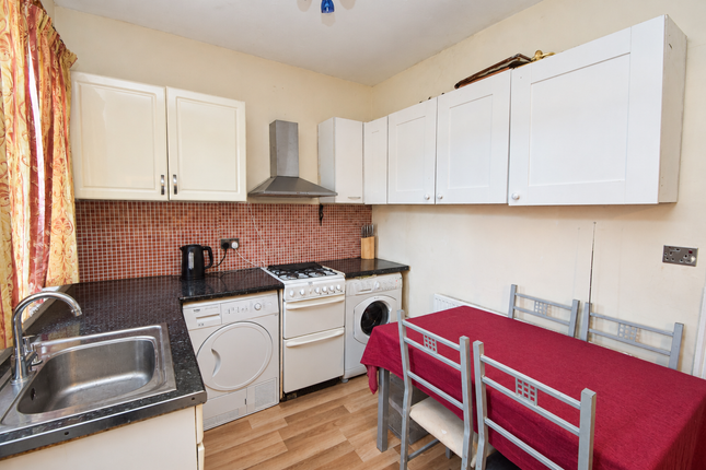 32, Rawling Street, Keighley photo 4