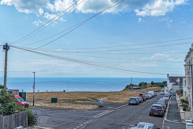 43, Priory Road, Hastings photo 2