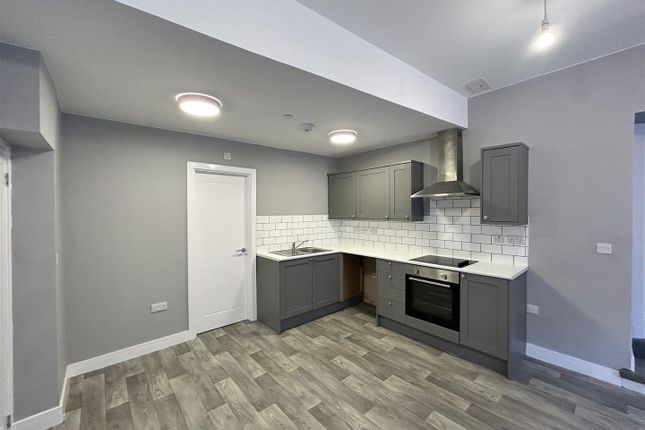Flat 1, Lloyd Street, Llanelli photo 2