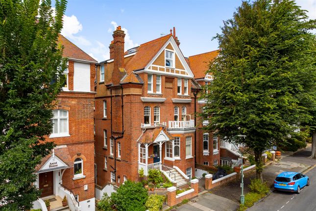 Flat for sale in Third Avenue, Hove