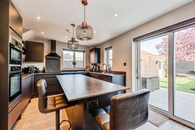 4, Sandford Close, Abingdon photo 2