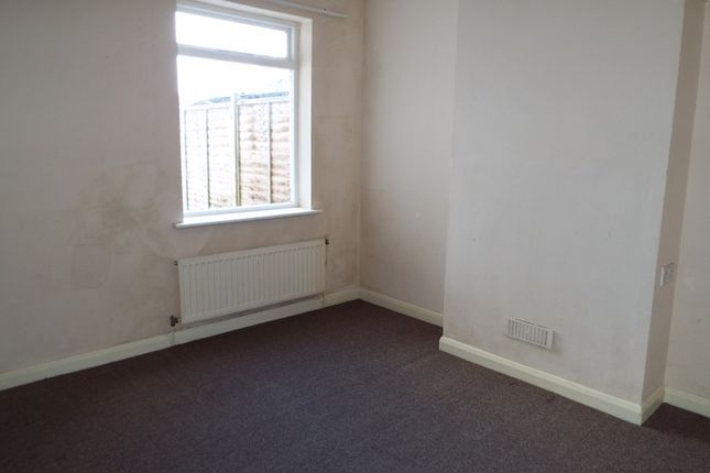82, Clacton-on-Sea photo 3