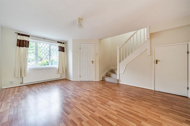 21, Waverley Way, Finchampstead photo 4