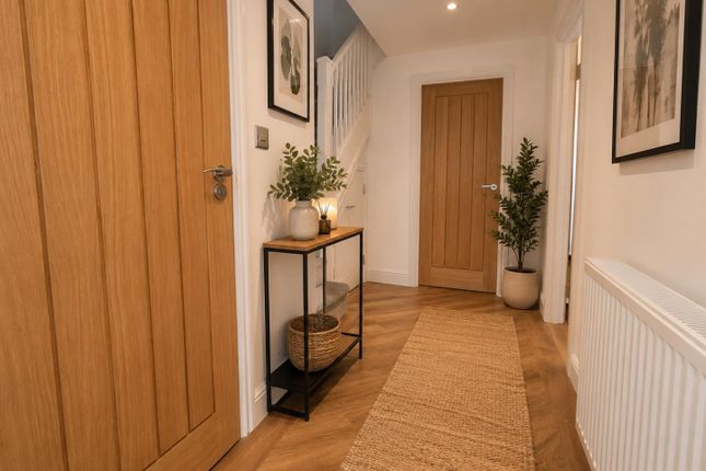 2, St Josephs Place, Richmond photo 4