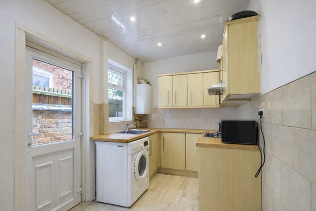 10 Bolton Road, Leicester photo 2