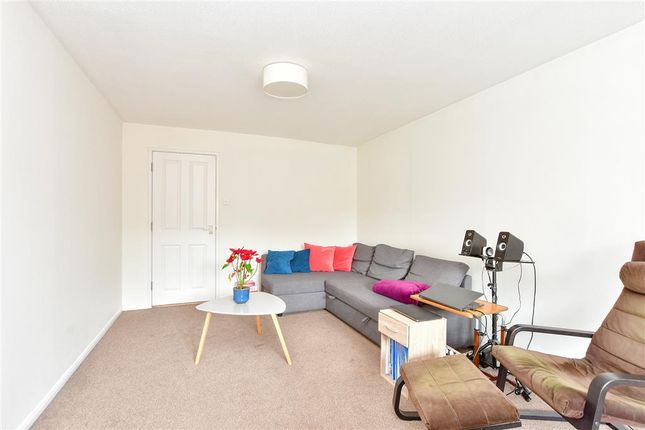 Flat for sale in Buckland Road, Maidstone, Kent