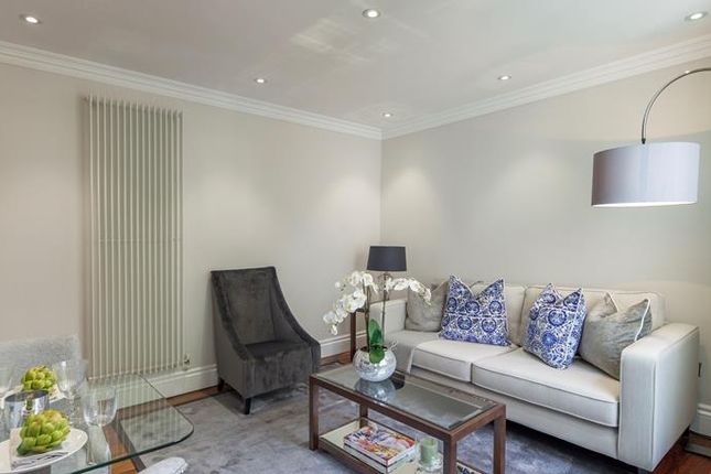 36, Garden House 86-92, Kensington Gardens Square, London photo 3