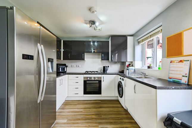 80, Lorne Street, Bolton photo 4