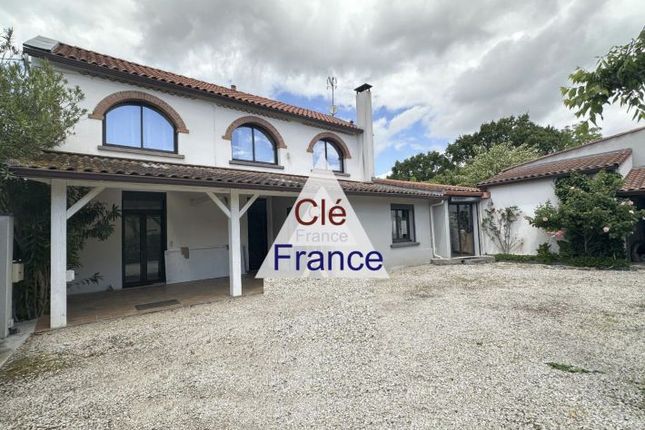 Thumbnail Detached house for sale in Toulouse, Midi-Pyrenees, 31200, France