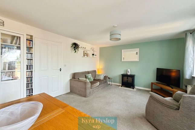 15, Yonder Acre Way, Exeter photo 3
