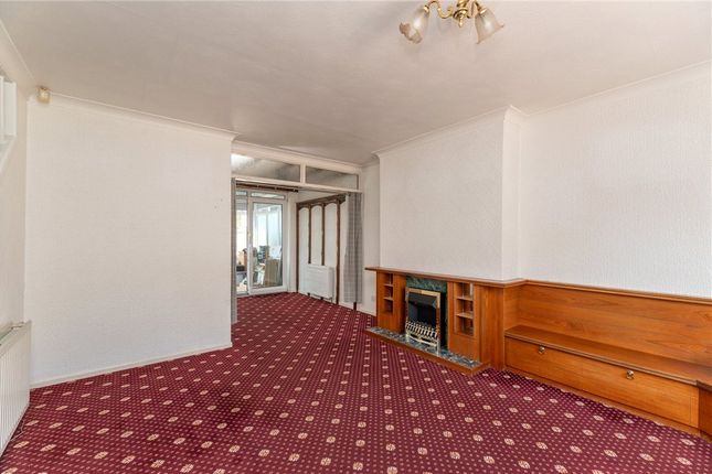 46, Springfield Road, Leeds photo 3