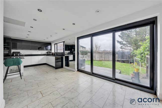 28, Poolsford Road, Colindale photo 4
