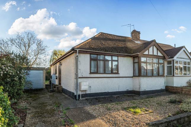 2-bed house on 200, Herlwyn Avenue, Ruislip, £550,000