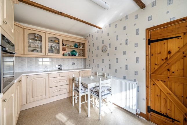 50, Crockhamwell Road, Reading photo 3