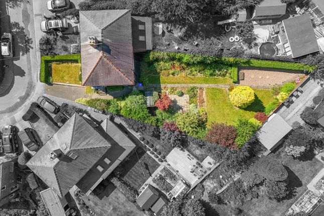 26, Laverdene Drive, Sheffield photo 3