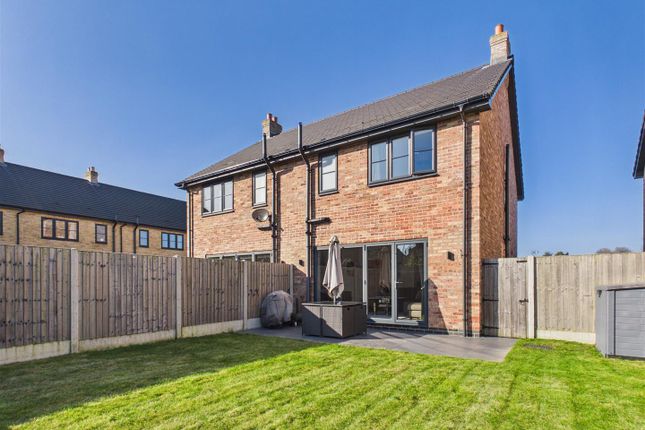 13, Bacchus Lane, South Cave photo 2