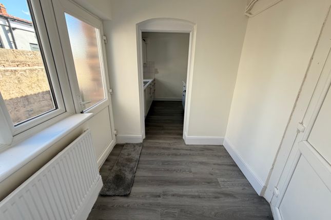 638, Parkfield Road, Wolverhampton photo 4