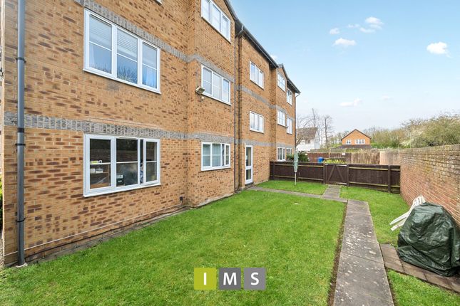 51 Kestrel Way, Bicester photo 4