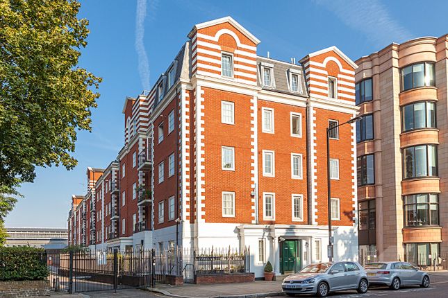 Thumbnail Flat for sale in Waterdale Manor House, Harewood Avenue, Marylebone
