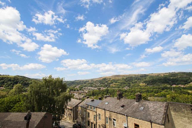 117 Longfield Road, Todmorden photo 4