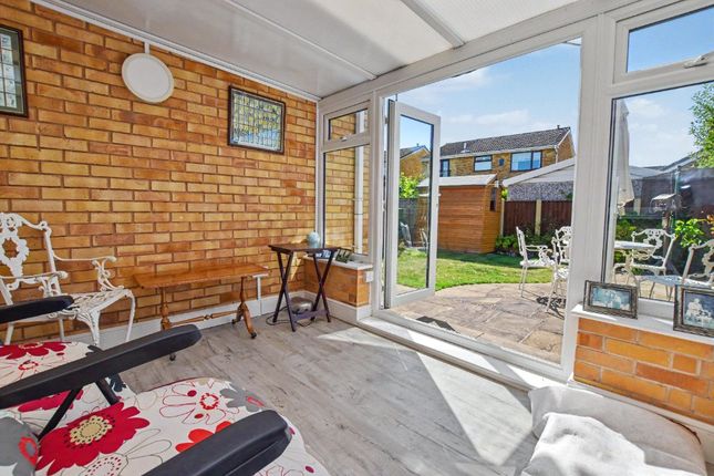 15, Maybury Avenue, Wakefield photo 4