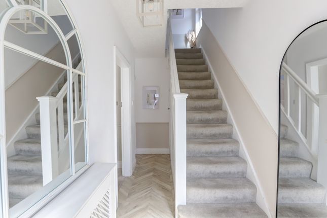 16, Sandgate, Blackpool photo 3