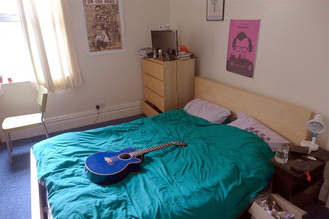 Brynland Avenue, Bristol photo 2