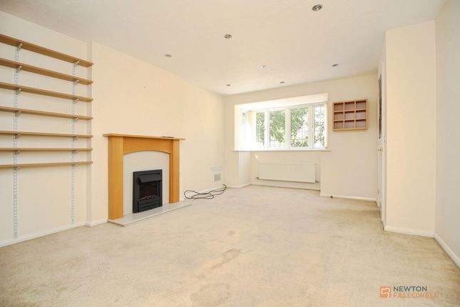 5 Thorntree Close, Leicester photo 3