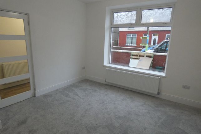5, Godfrey Avenue, Glynneath photo 5