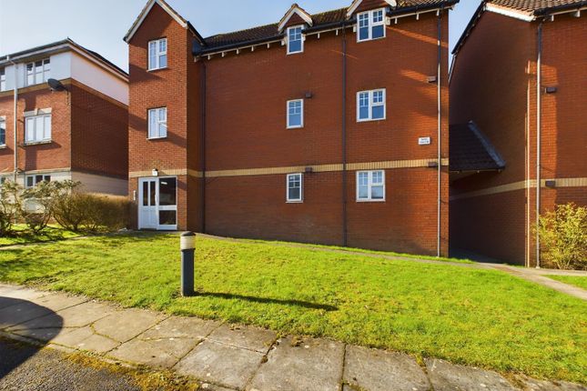 Thumbnail Flat to rent in Pinkers Mead, Emersons Green, Bristol