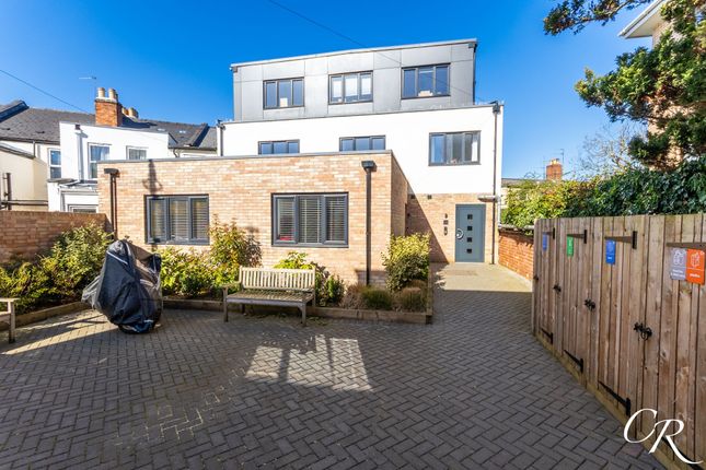 4 Yeend House Apts Knapp Road, Cheltenham, Cheltenham photo 4