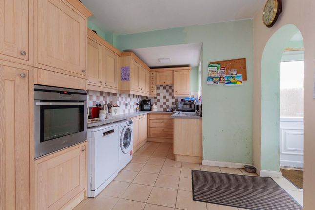 4, Westcroft, Slough photo 4