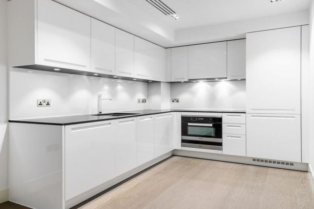 Flat to rent in Radnor Terrace, London