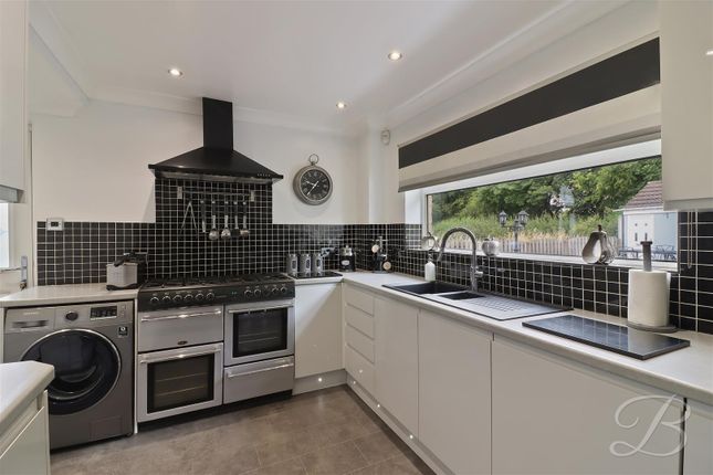 12, Ruthyn Avenue, Chesterfield photo 4