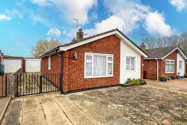 2-bed other on 17, Shanklin Close, Great Clacton, £245,000